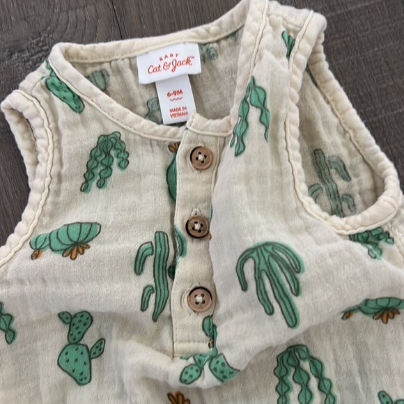 Cactus One Piece - Picture 2 of 3